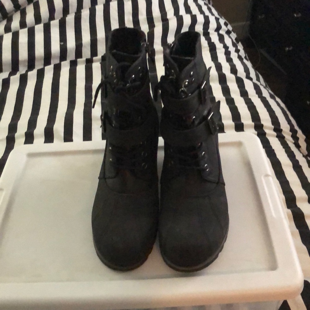 Wedges - Picture 2 of 3